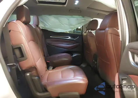 2018 Buick Enclave Avenir z USA, uszkodzony, nr VIN 5GAEVCKW3JJ152300